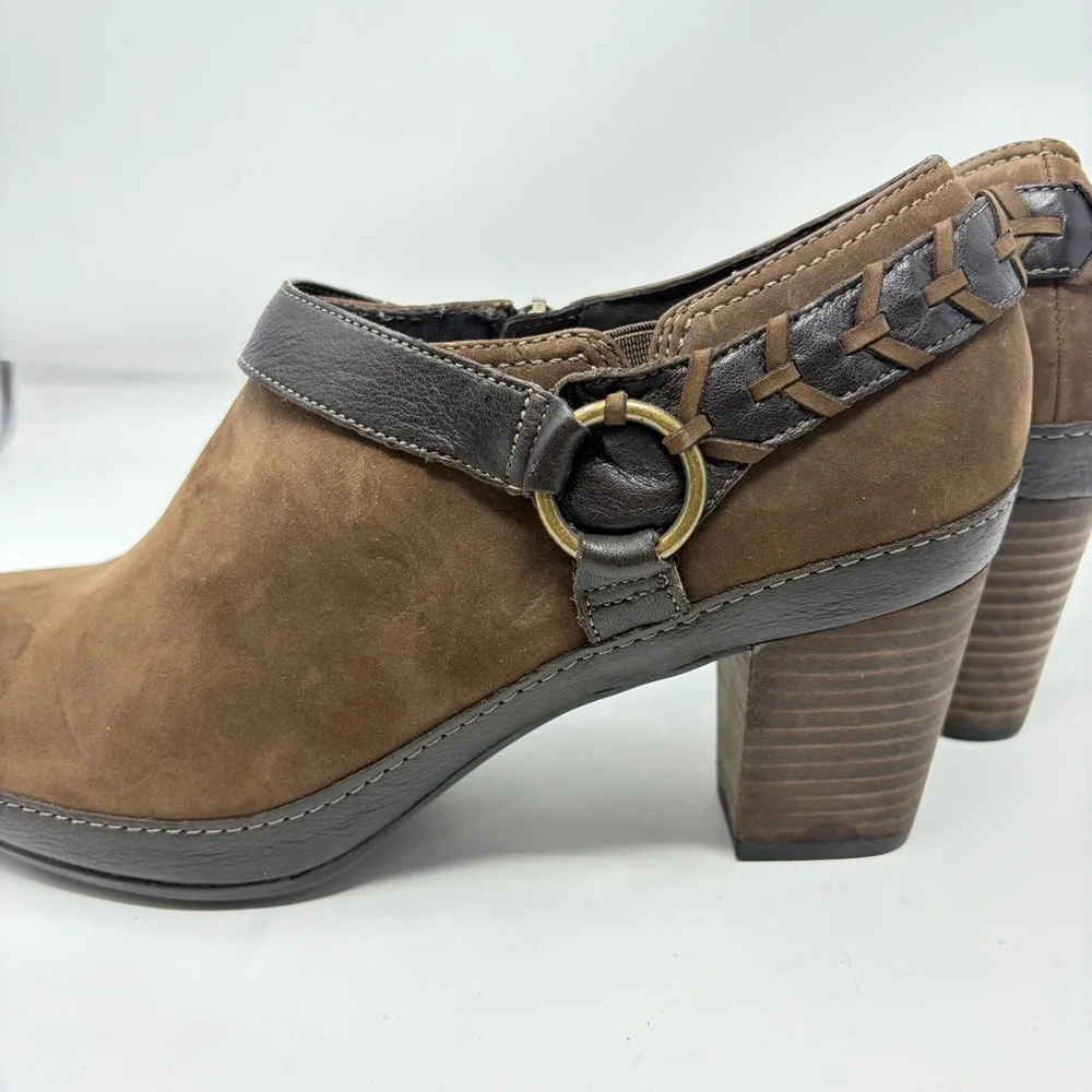 Clarks Artisan Brown Leather Suede‎ Western Booties Size 10